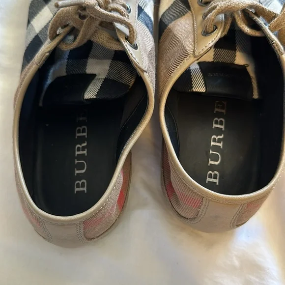 バーバリーチェックプリントレースアップスニーカー Women's Designer Sneakers | Burberry®️ Official